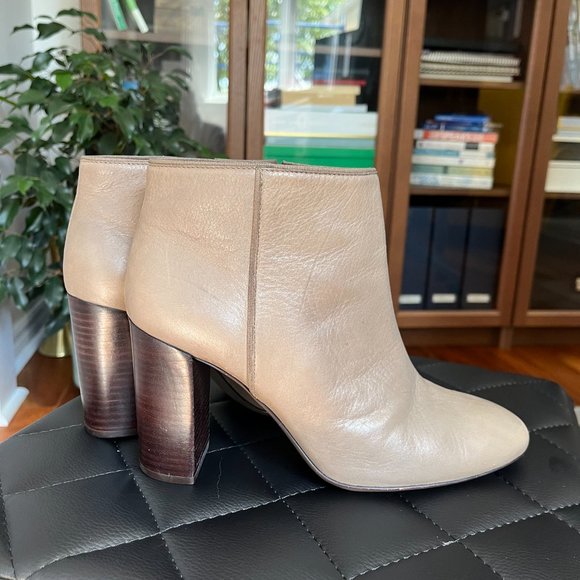 Tory Burch Bowie Leather Ankle Boots - Picture 6 of 12